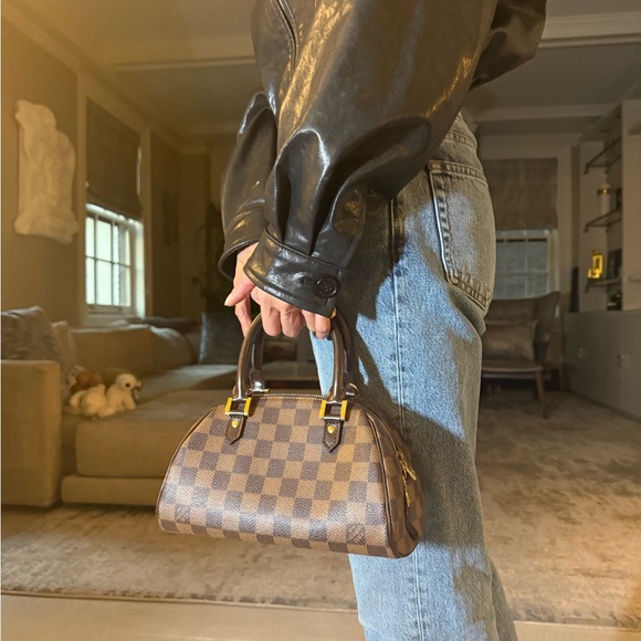 Louis Vuitton Damier Ribiera mini with garment bag cute bag for going out dinner - Picture 4 of 13